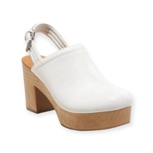 Universal Thread White Watson Memory Foam Heels